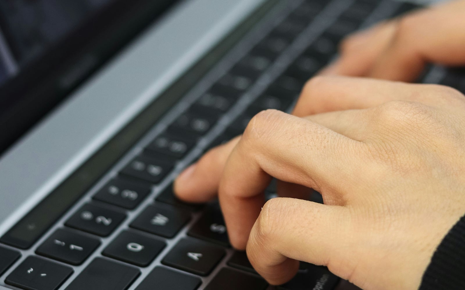 Interface abstraite représentant un site web compris par des moteurs de recherche IA et des assistants génératifs